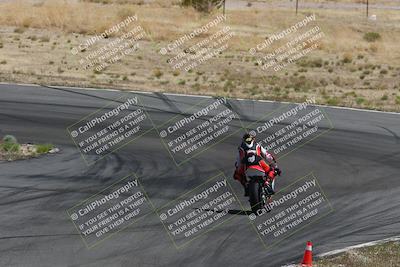 media/Apr-20-2025-AHRMA (Sun) [[393a79c373]]/Race/Group 10/Turn 4b/